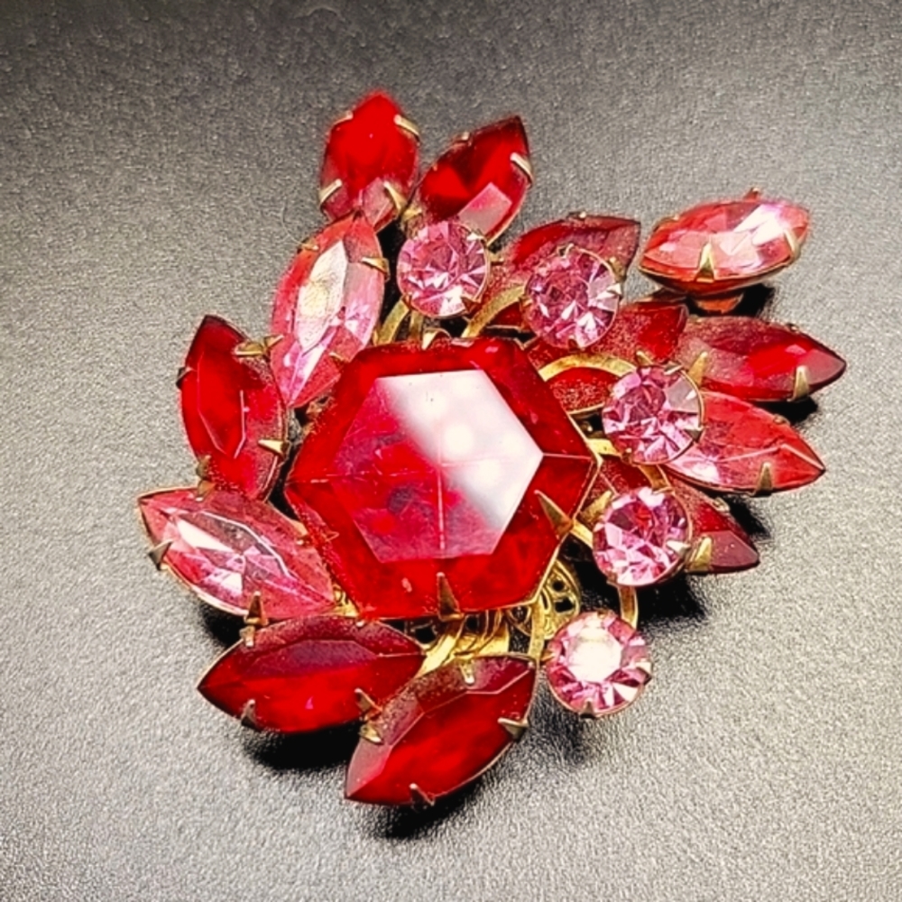 Vintage Red and Pink Starburst Brooch